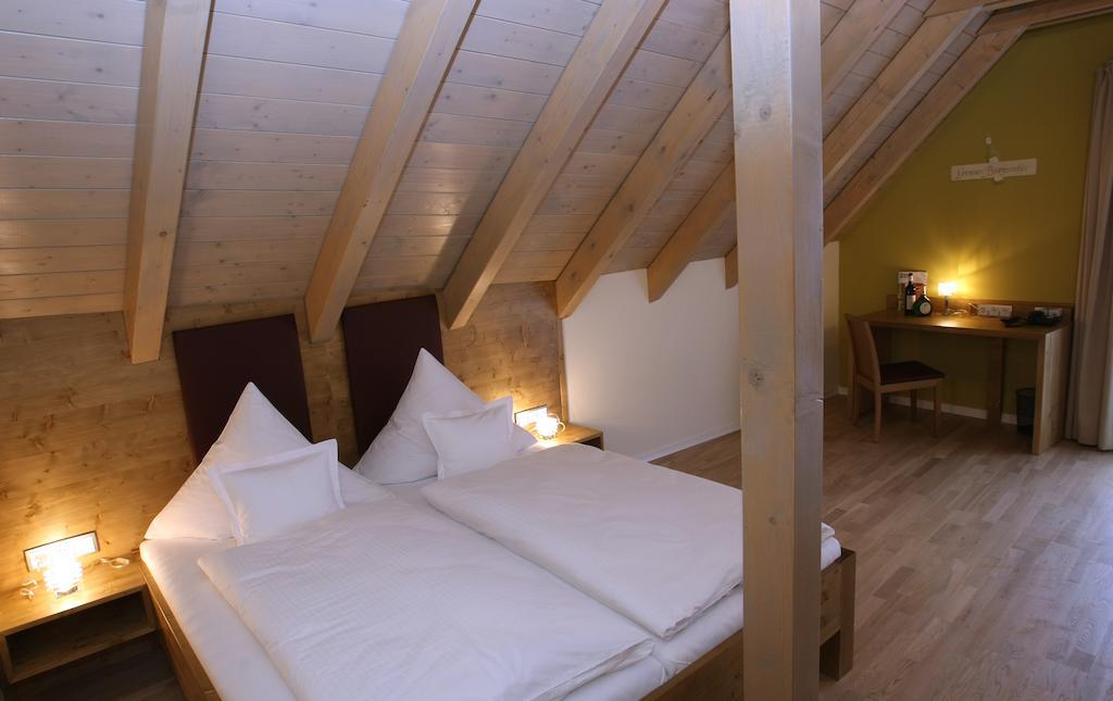 Wiesenbronn Rothweinhotel מראה חיצוני תמונה